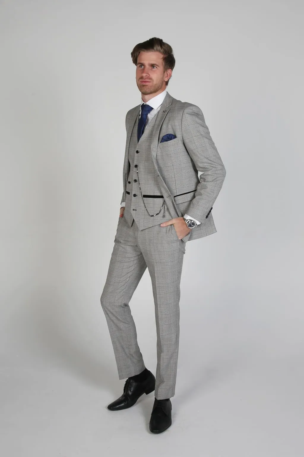 Hugo Grey Men's Three Piece Suit