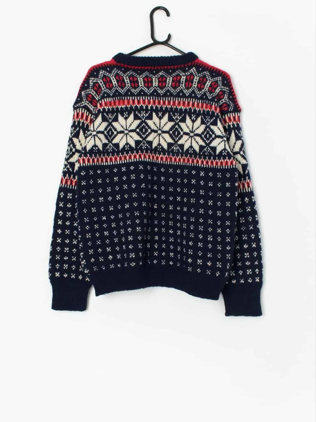 Vintage Scandinavian wool Christmas Sweater – Medium